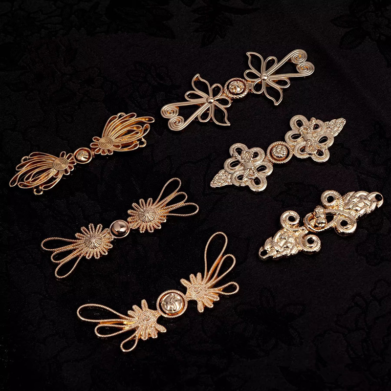 5pcs Retro Metal Button Sweate - Flower Frog Pin のレビューと価格